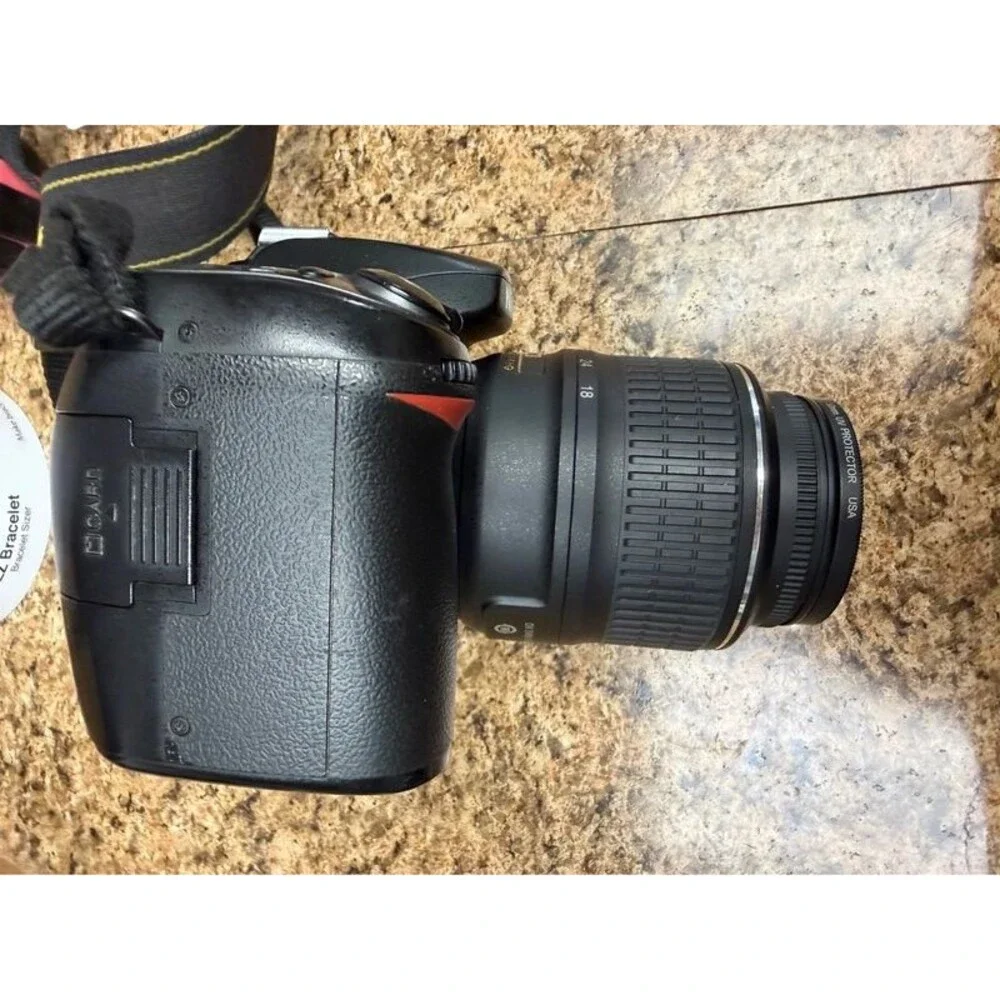 Nikon D80 DSLR Camera w/ AF-S DX 18-55mm VR Lens Tiffen Filter Untested